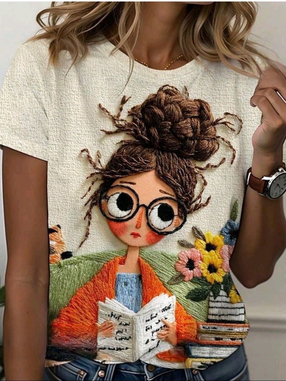 SHEIN Cream Short Sleeve Tee with Colorful Embroidered Girl